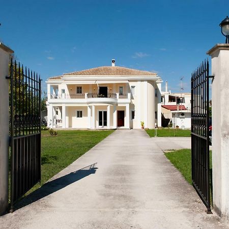 Вілла Casa Bianca Kanali  Екстер'єр фото