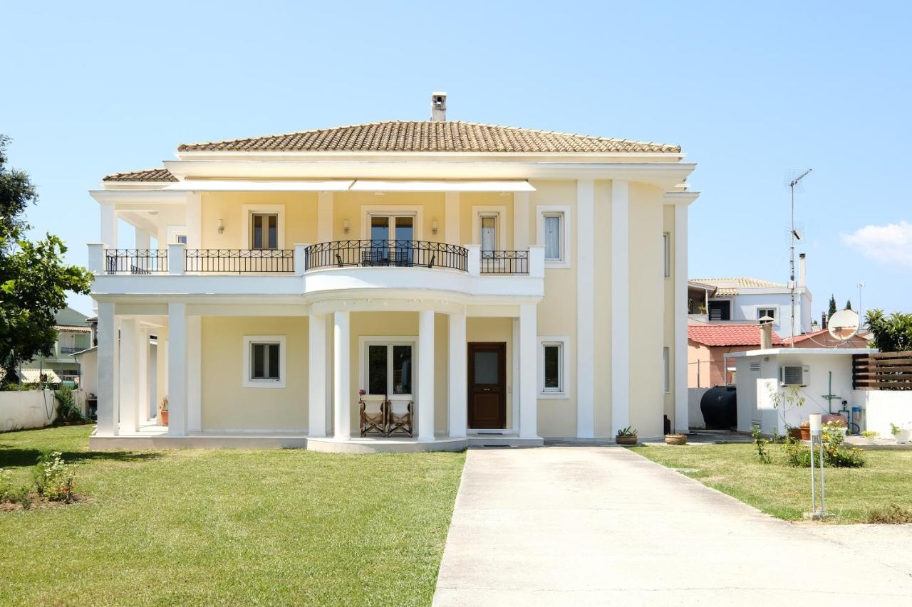 Вілла Casa Bianca Kanali  Екстер'єр фото
